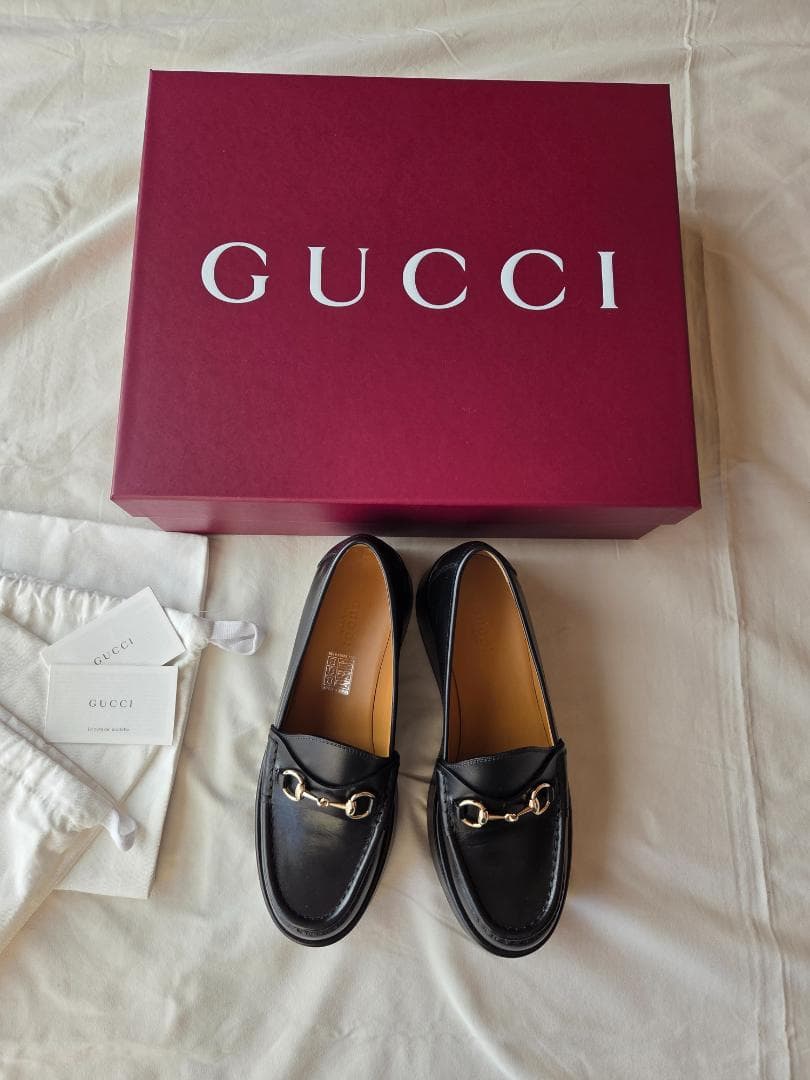 GUCCI ブラック ローファー