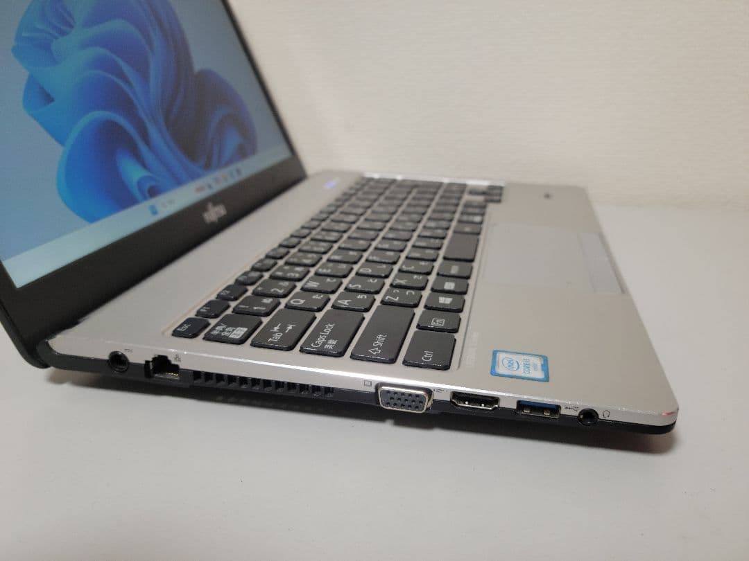富士通 LIFEBOOK S936ノートパソコン　i5/8GB/256GB