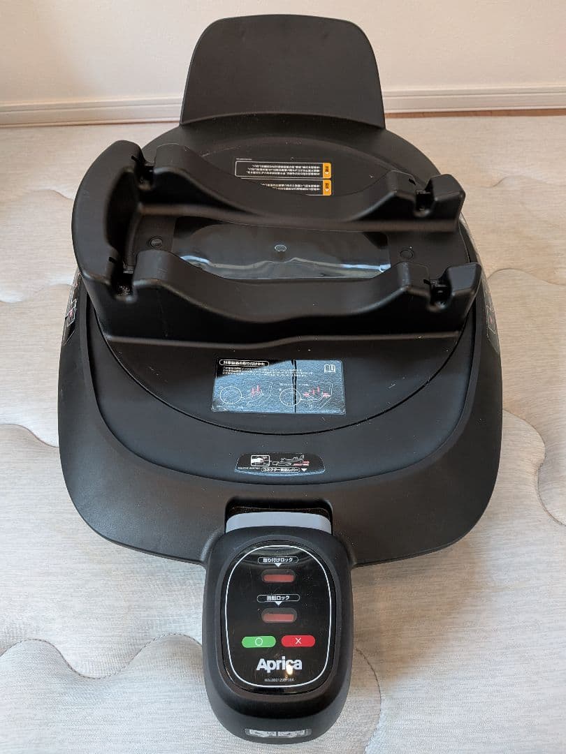 S*N様 【週末限定値下げ】クリルラ ピッチ エックス 車用チャイルドシート