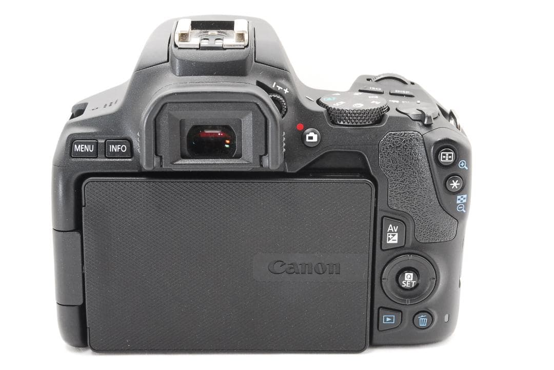 Canon EOS kiss x10 新型機種！届いてすぐ使える♪