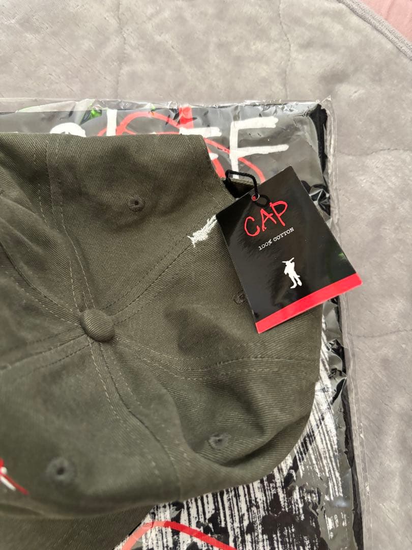 未使用>ジョニーデップ個展3点(帽子、タオル、ポストカード)セット