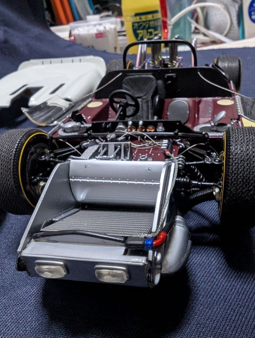 exotoエグゾト製1/18ミニカー ホワイト/バーガンデ