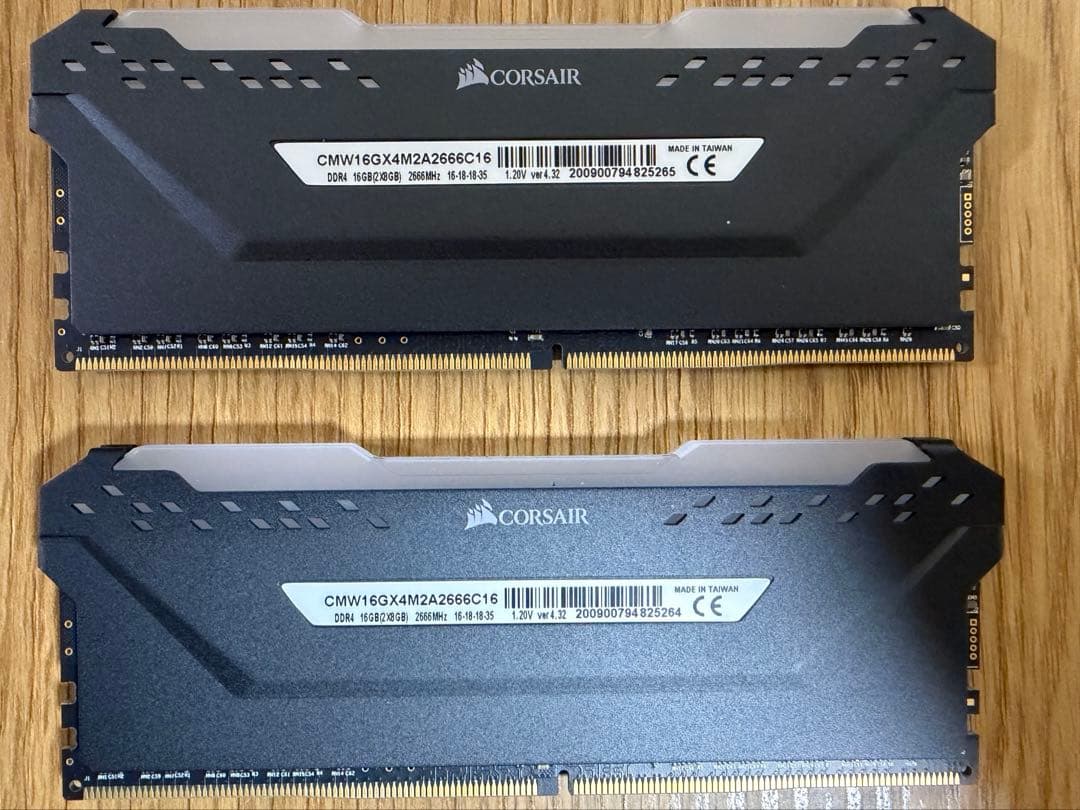 【DDR4】Corsair Vengeance LPX PRO メモリ【中古】