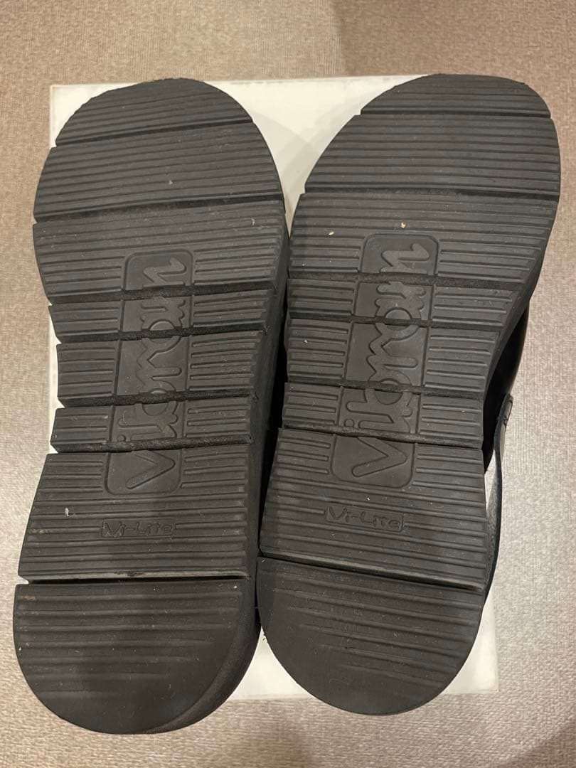 Beautiful Shoes 厚底レザーサンダル【24センチ】