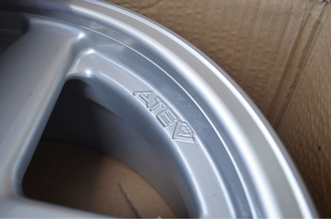 4*2様 ATEV Type A 17x7.5 +30 新品未使用