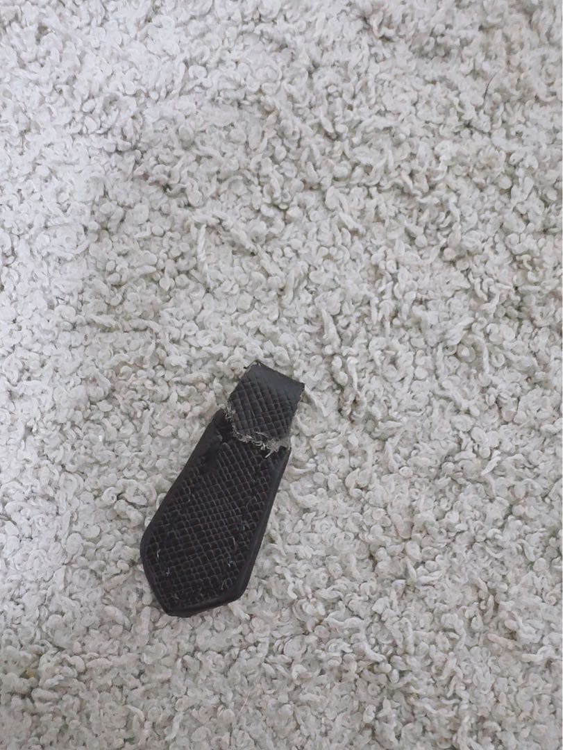 PRADA ブラック 長財布 ゴールドジッパー