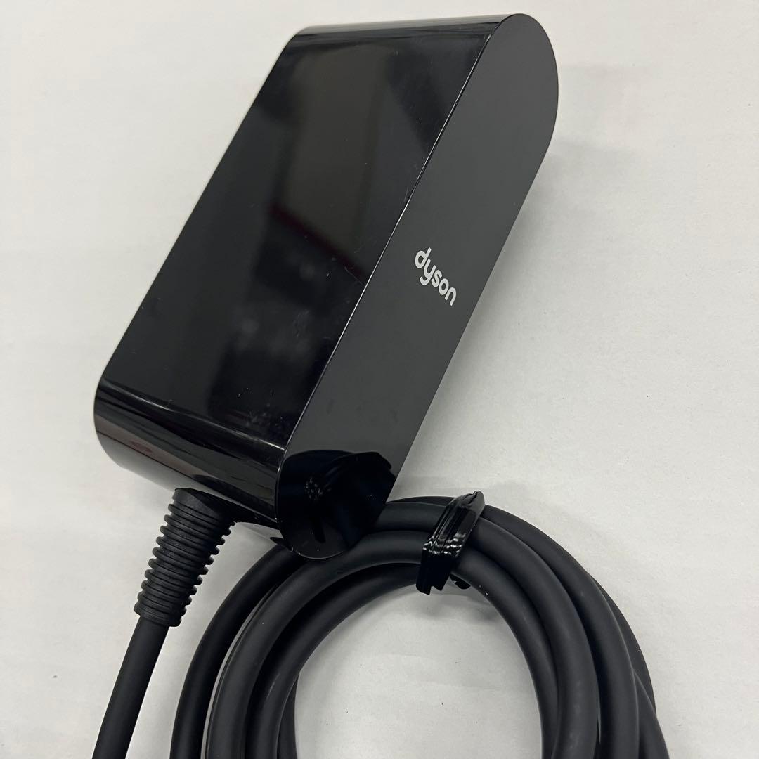 Dyson Supersonic r ヘアドライヤー ホワイト/ローズゴールド