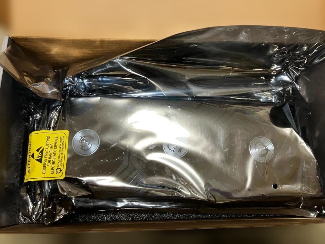 グラフィックボード・グラボ・ビデオカード MSI GeForce RTX 3070 GAMING TRIO