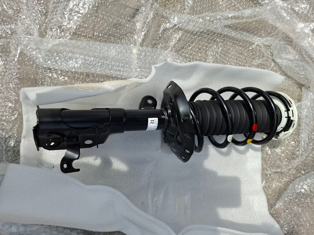 【値下げ】ホンダ フィット RS GE8 サスペンションキット(一式) 新車外し