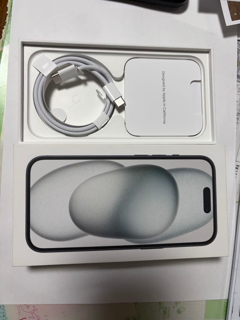 Apple iPhone 15 ブラック 本体 美品