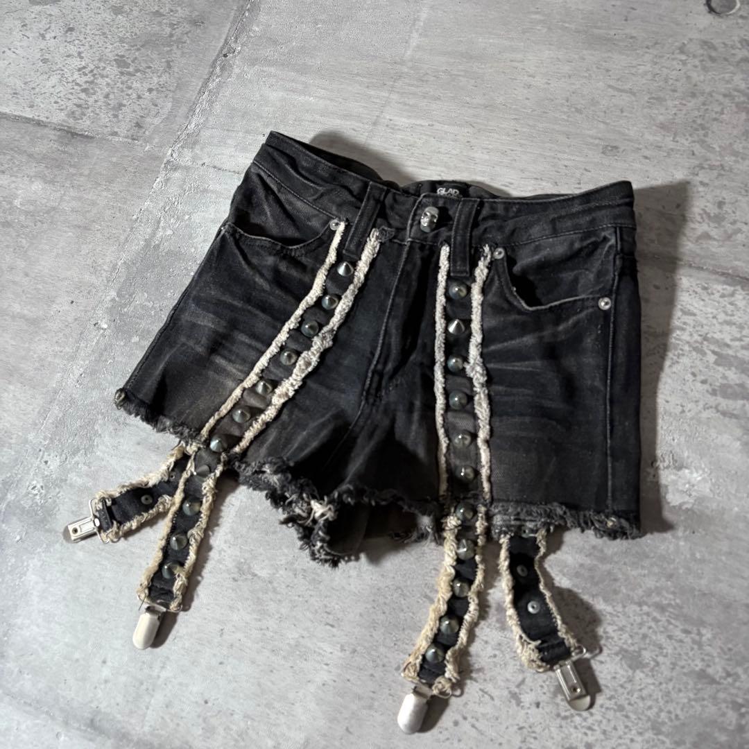 00s GLAD NEWS ブラックデニム ショートパンツ 髑髏スタッズ y2k
