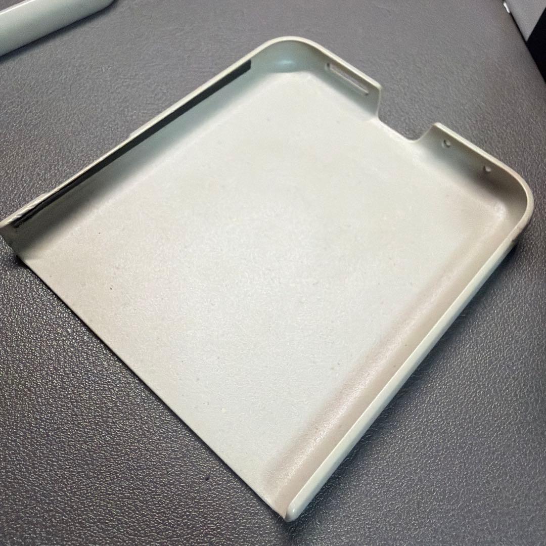 Motorola razr50 Android スマートフォン本体 ベージュ