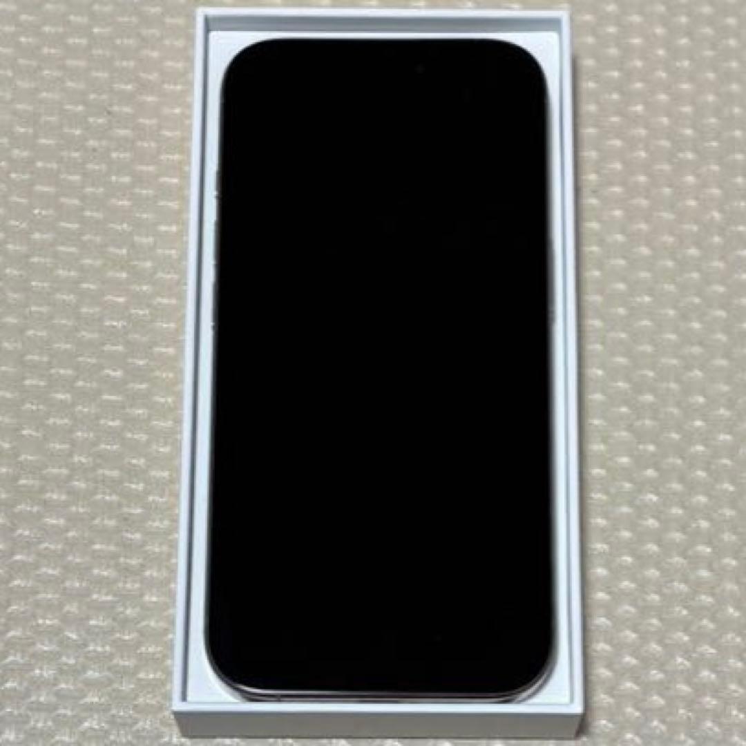 新品近いバッテリー100% iPhone16Pro 256GB SIMフリー本体