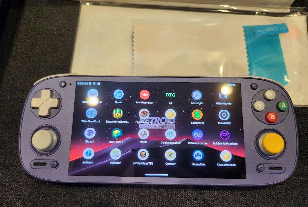 Retroid Pocket 5　GCカラー