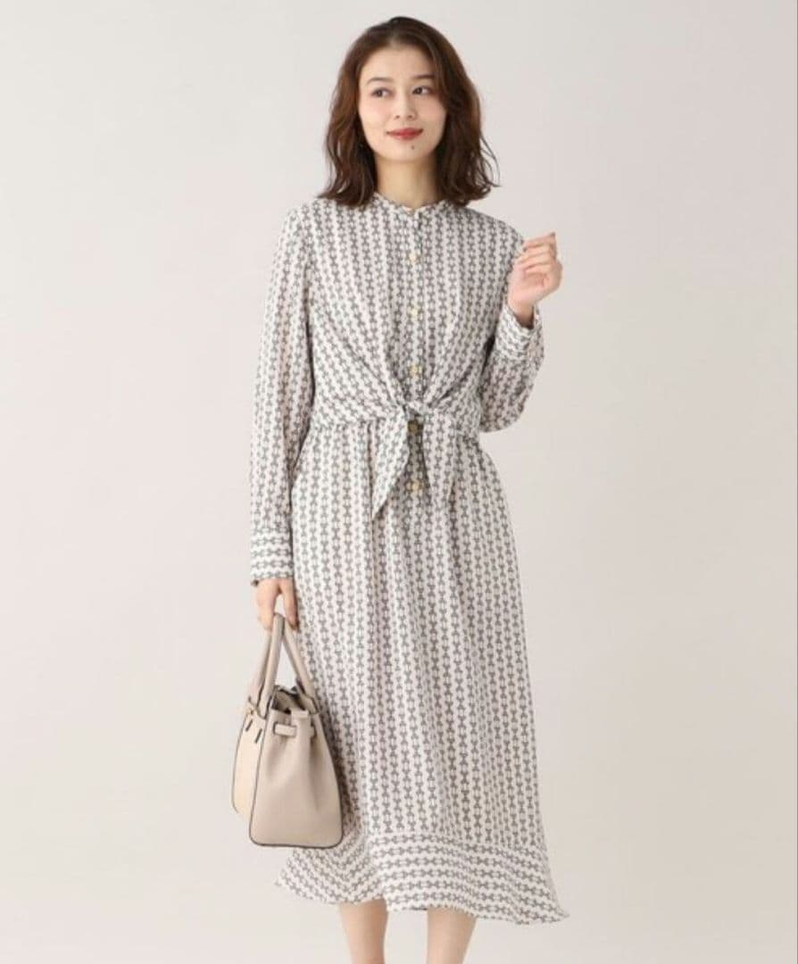 未使用級✨UNTITLED　ウエストリボン　Aライン　ワンピース　総柄　サイズ2