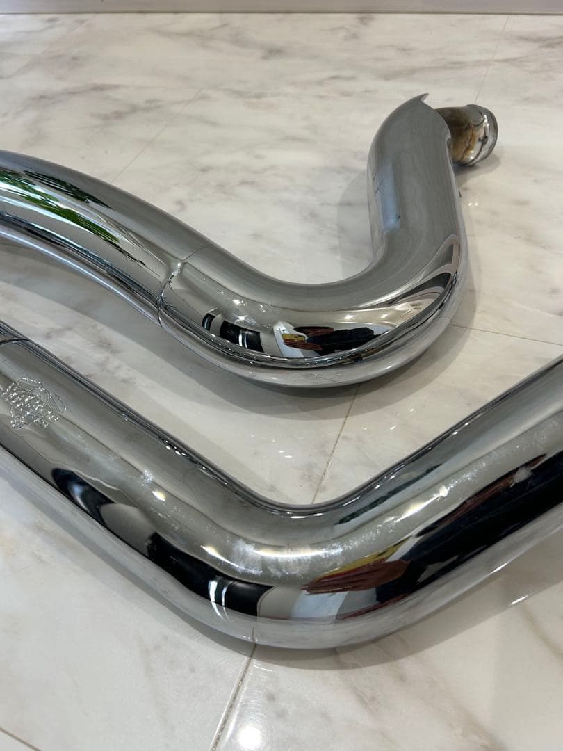 Vance &Hines ビッグラディウスマフラー