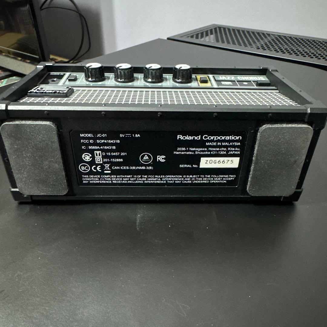 Roland JC-01 Bluetoothスピーカー