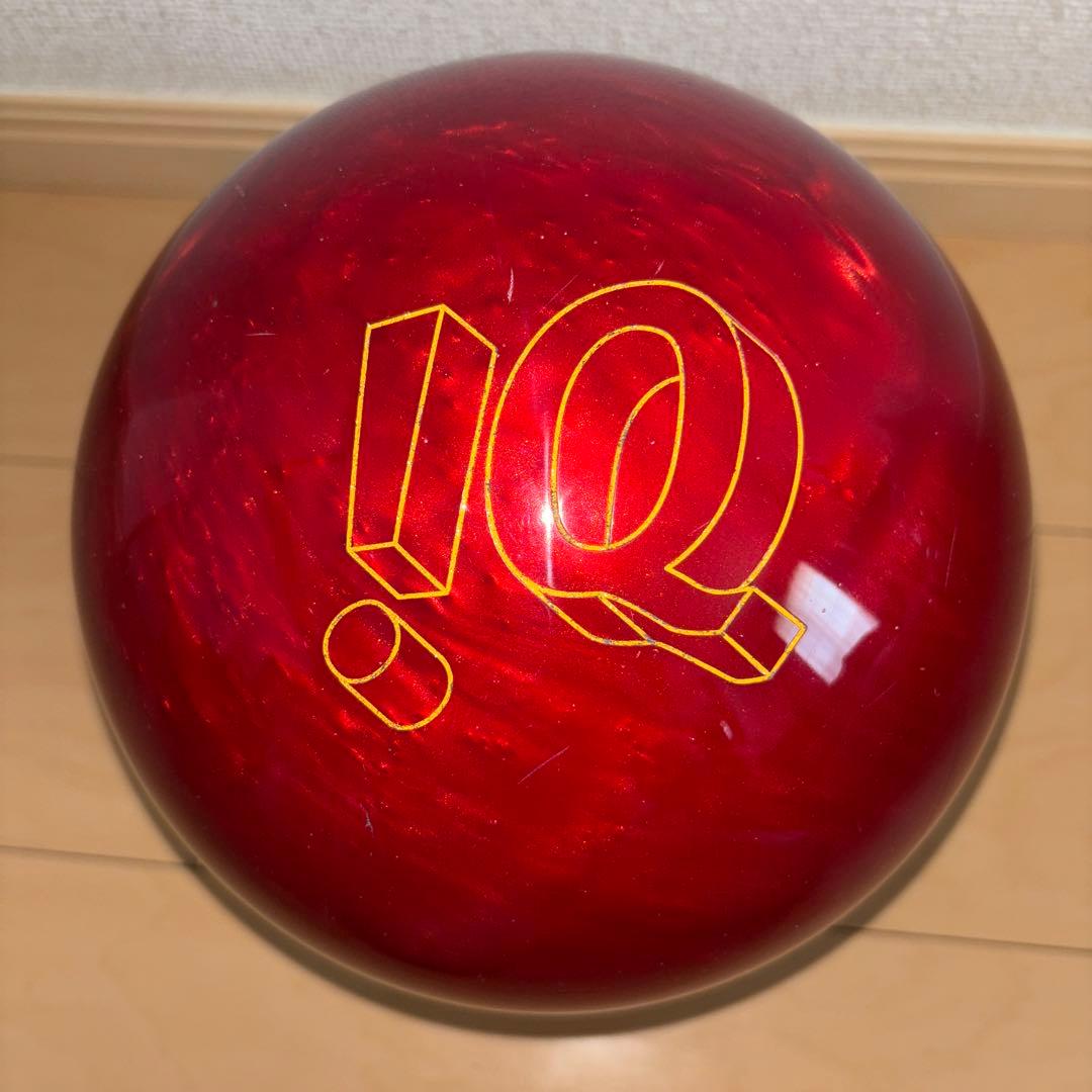 ボウリング　ボール　ストーム　IQツアールビー　中古