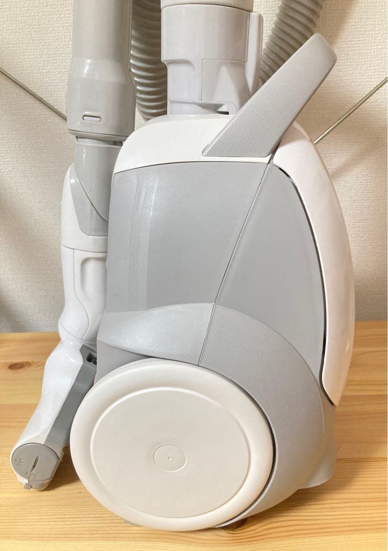 ☆良品 Panasonic 紙パック式掃除機 MC-PBKN6A キャニスター式