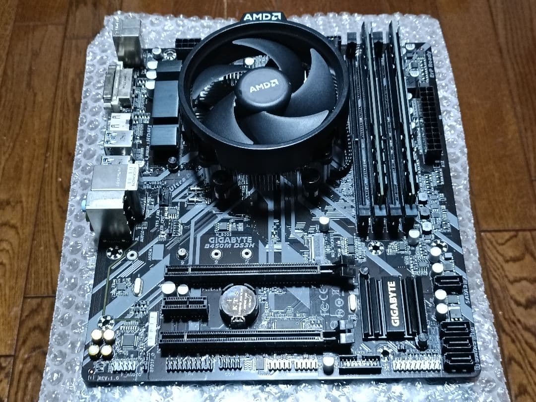 B450M DS3H AMD Ryzen3 3200G DDR4 8G×2