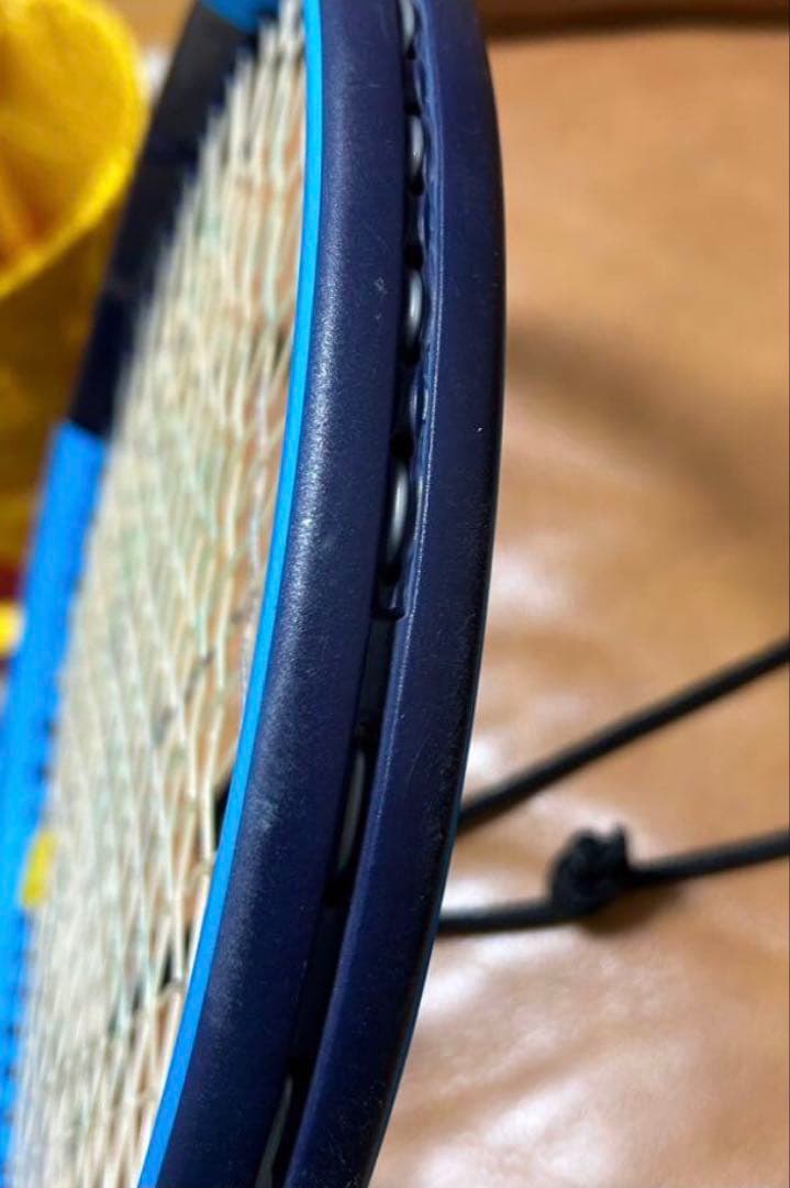 Wilson 硬式テニスラケット　ULTRA100 カバー振動どめ付き