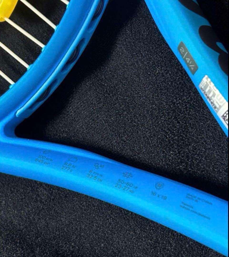 Wilson 硬式テニスラケット　ULTRA100 カバー振動どめ付き