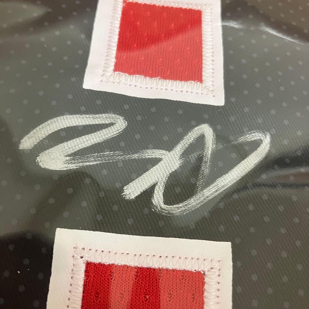 ザック・ラビーン直筆サイン入りユニフォーム　zach lavine 鑑定品