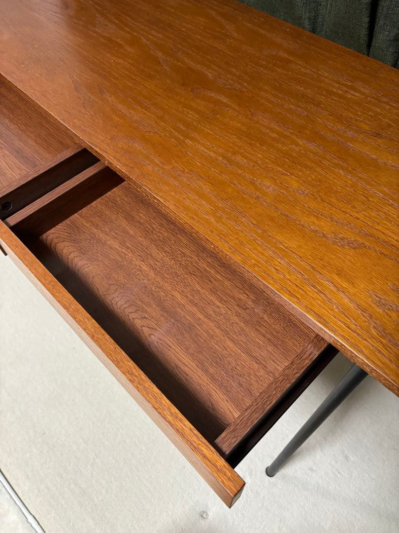 niko and… デスク