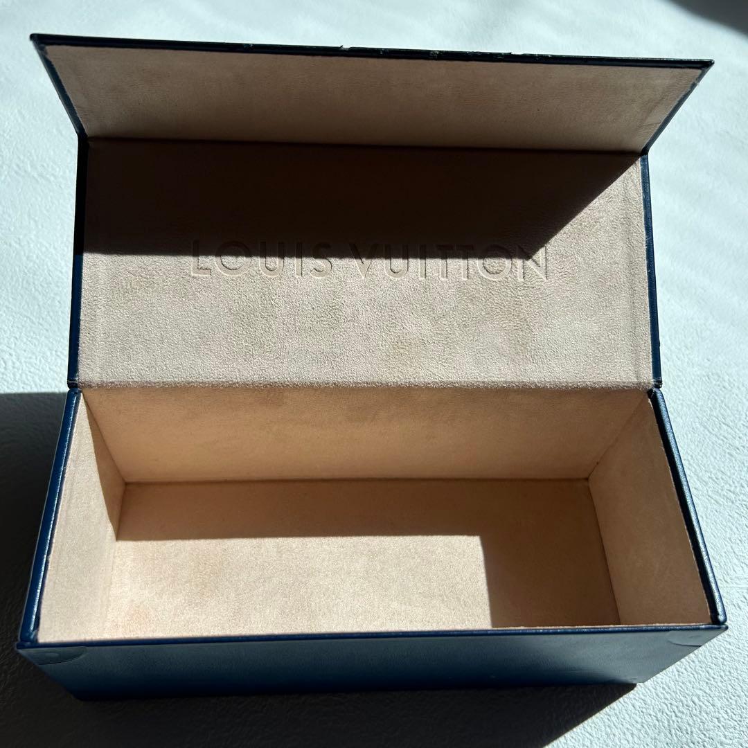 【LOUIS VUITTON 】スタッズ付き サングラス ザパーティー