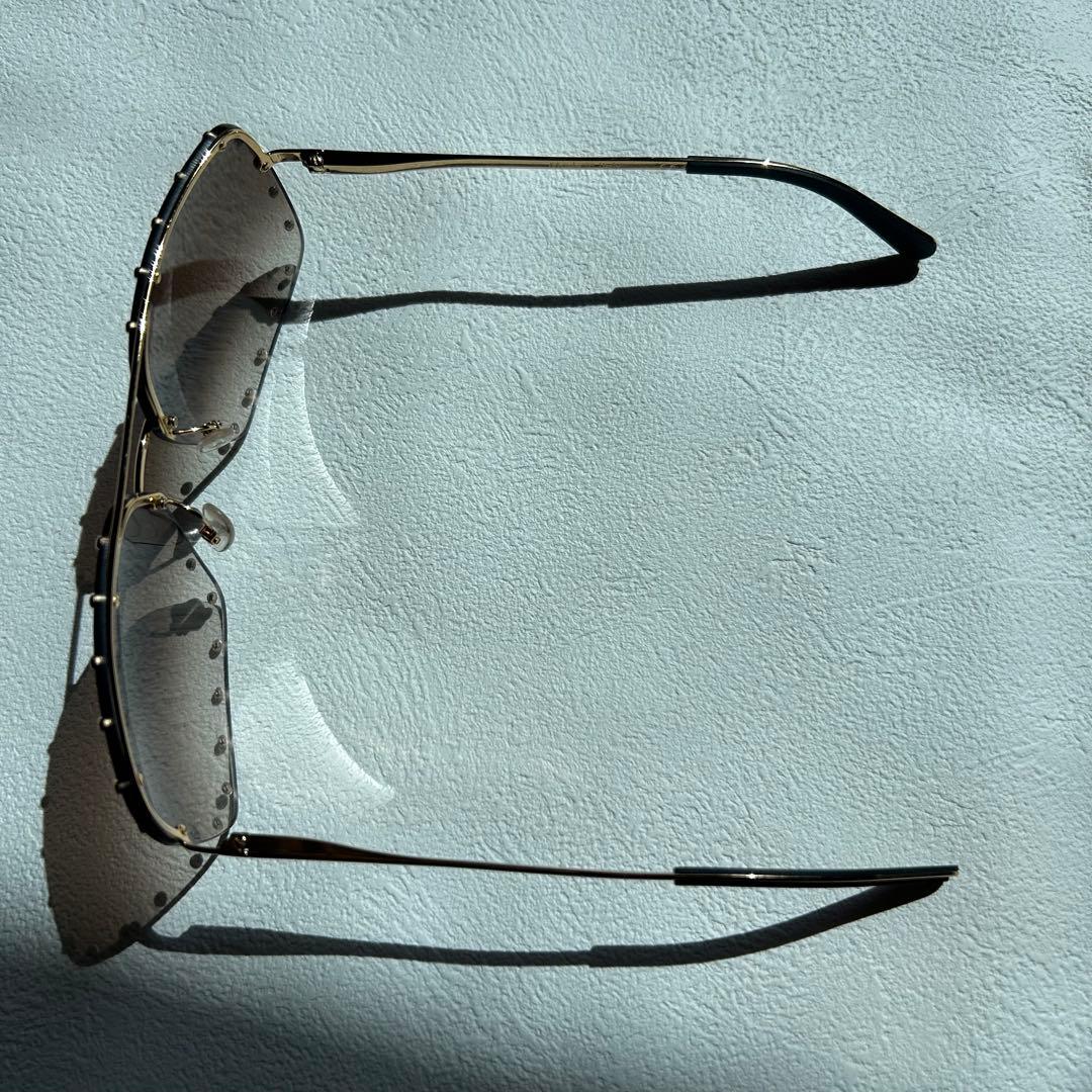 【LOUIS VUITTON 】スタッズ付き サングラス ザパーティー