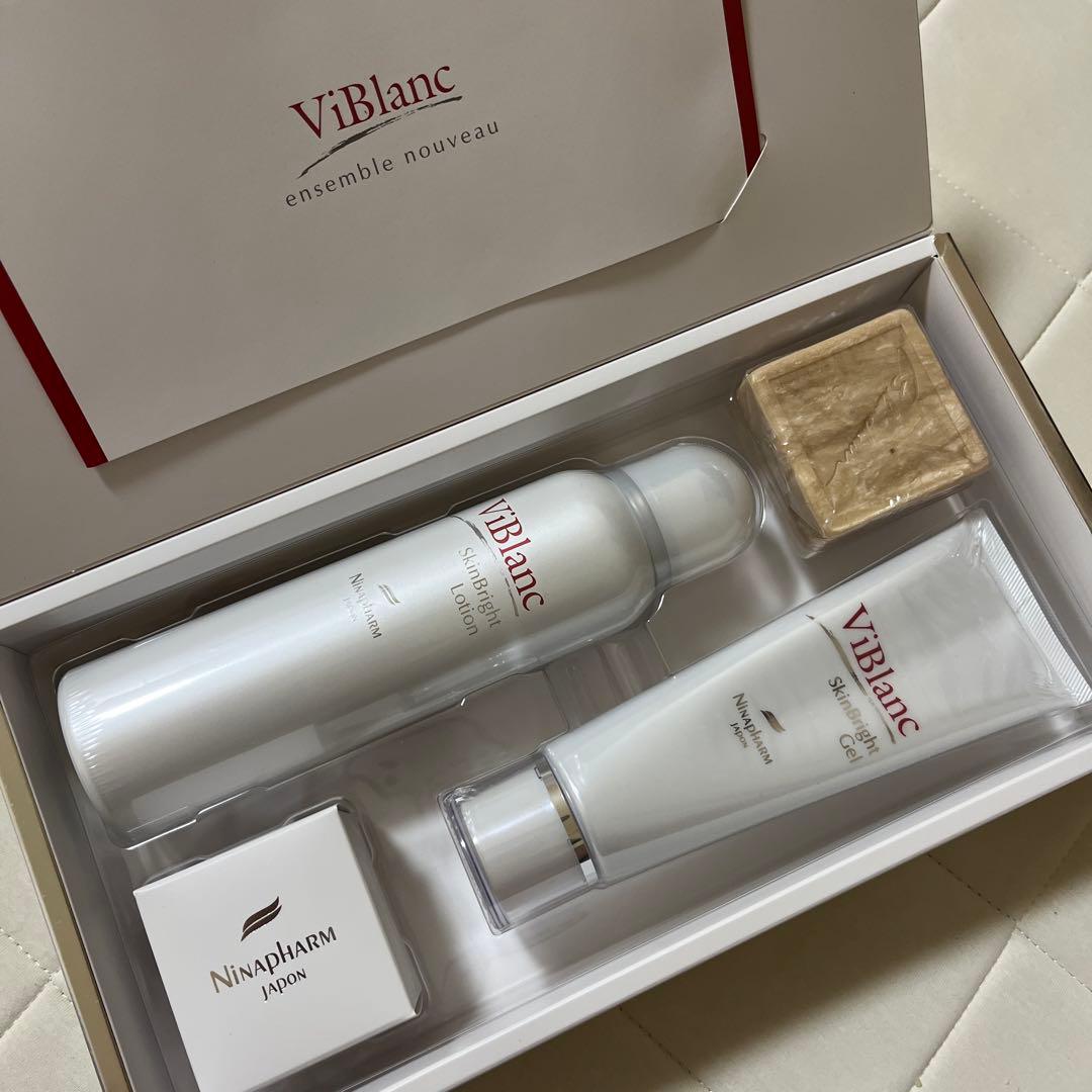 未開封　ニナファーム ヴィブラン３点セット 化粧水 洗顔　クリーム