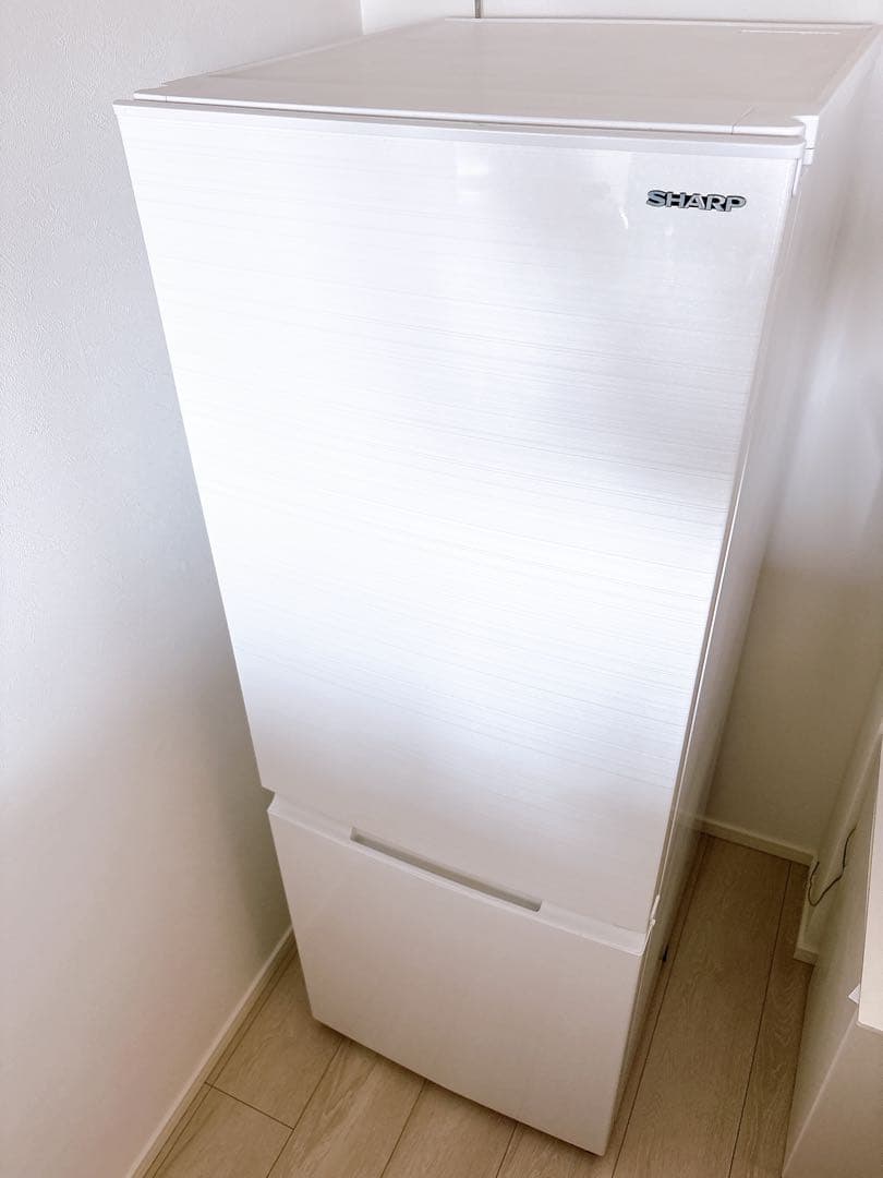 週末SALE‼️美品　SHARP 冷凍庫 SJ-D18G-W