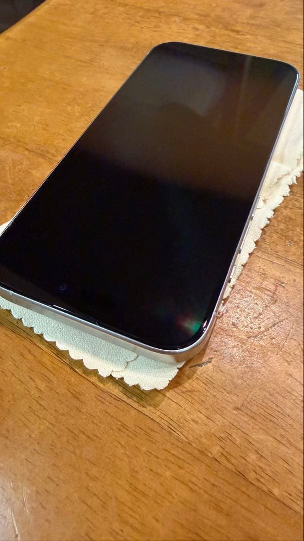 超美品iPhone 15 Pro 512gb本体