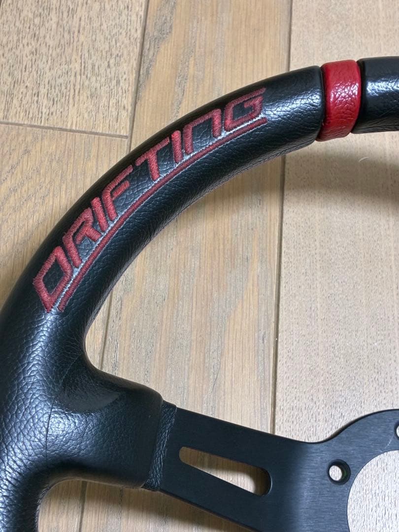 momo ドリフティング　ステアリング 350mm 正規品