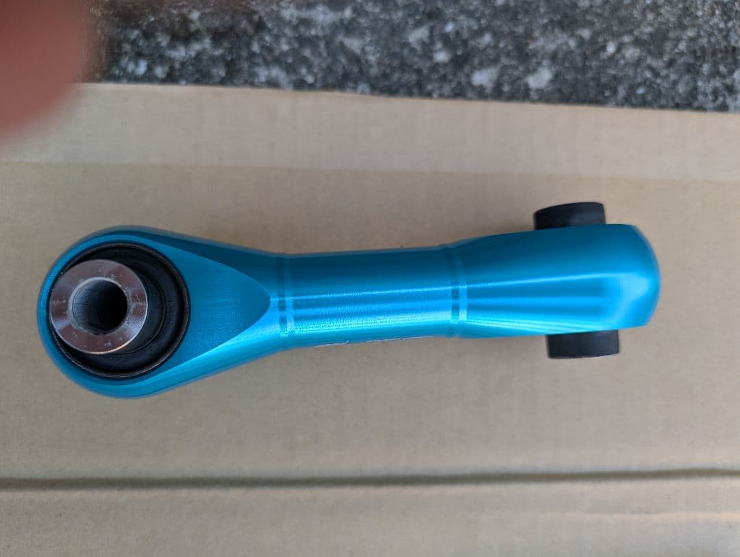 CUSCOピッチングストッパーZC33S