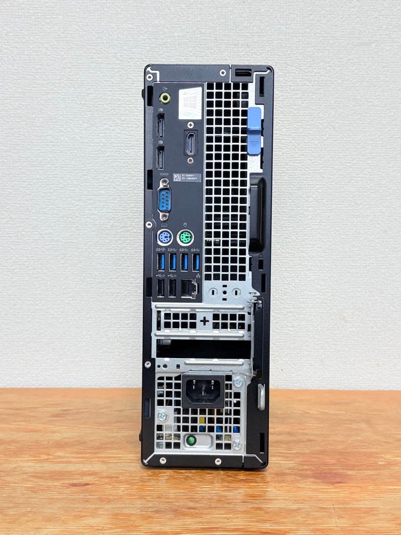 ベアーボン状態のDell Precision 3440/CPUなし・メモリなし