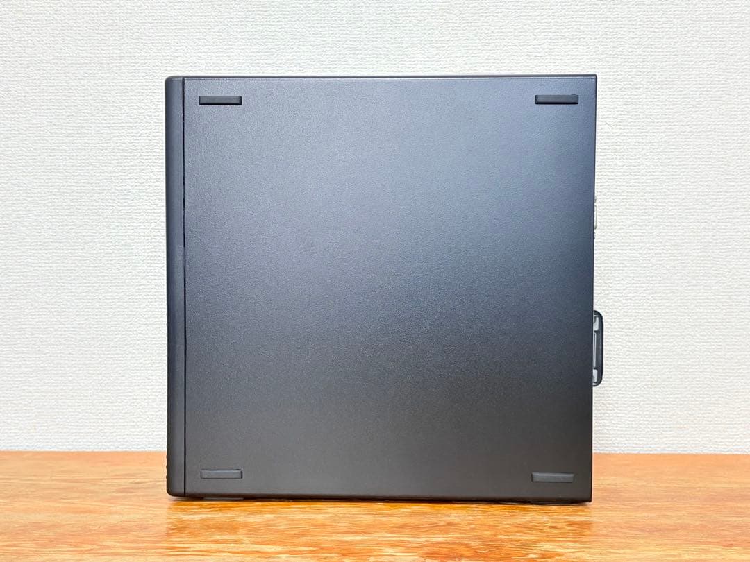 ベアーボン状態のDell Precision 3440/CPUなし・メモリなし