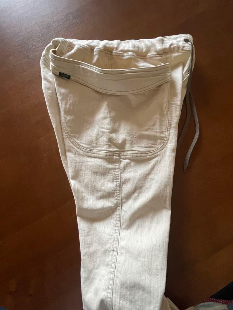 GOHEMPゴーヘンプホワイトパンツ ウエストゴム　裾リブ