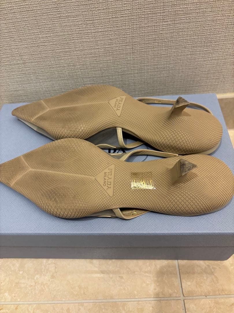 PRADA プラダ　ポインテッドトゥ　ヒール　メッシュ