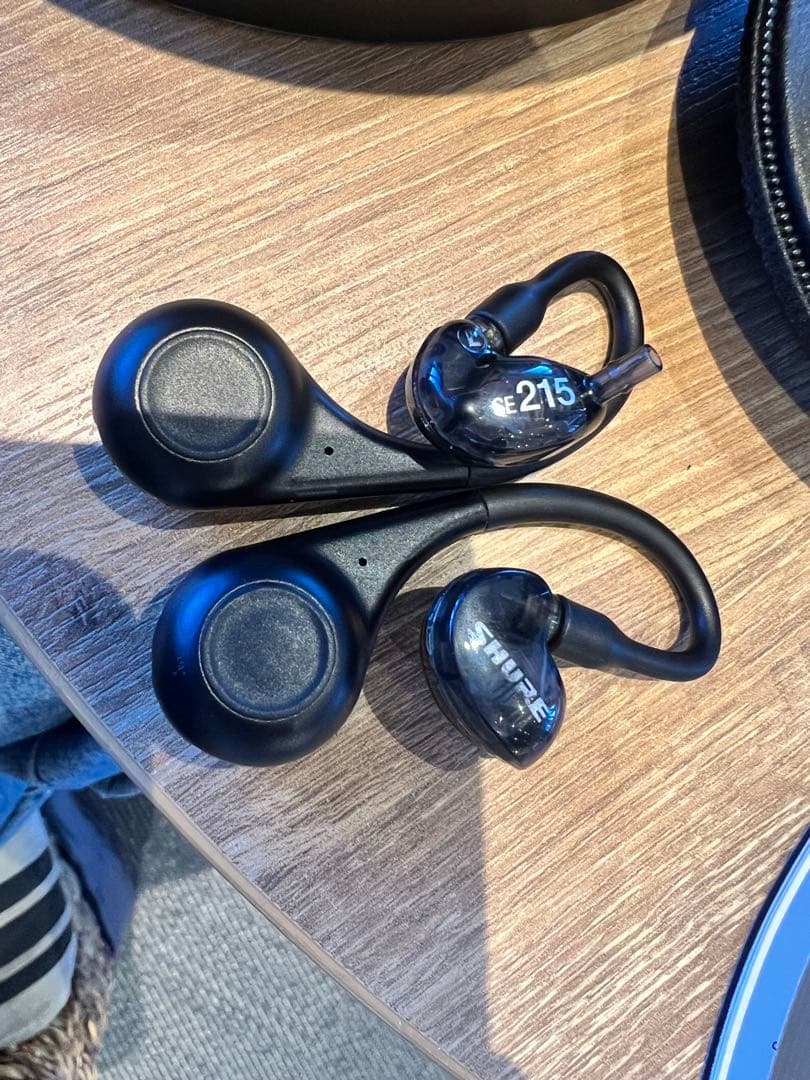 SHURE AONIC 215 ワイヤレスイヤホン 第2世代 黒