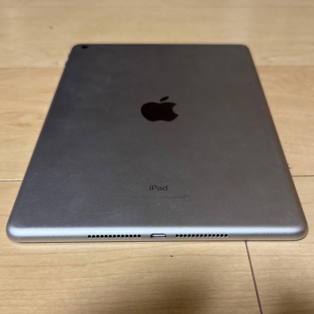 【美品】iPad(第6世代)Wi-Fi 32GB シルバー
