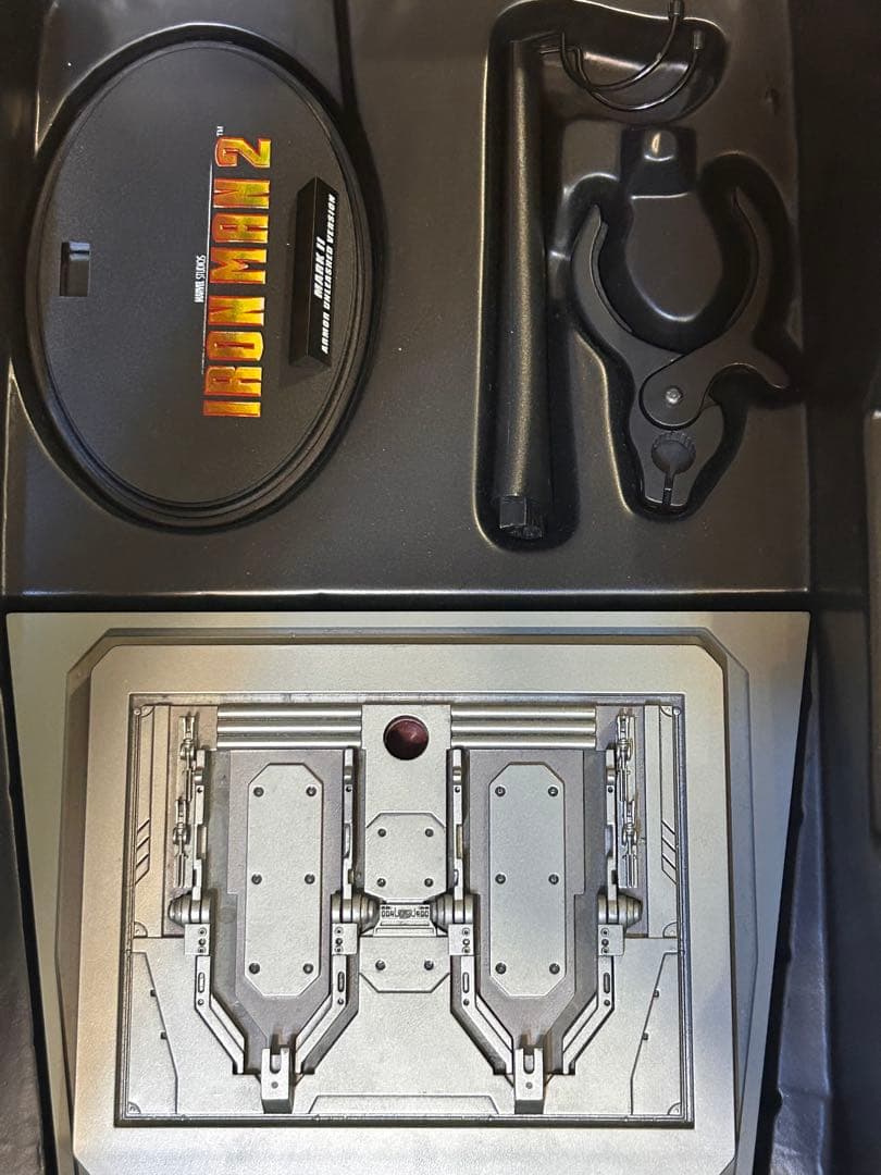 ジャンク　ホットトイズ　アイアンマン・マーク2 アンリーシュド