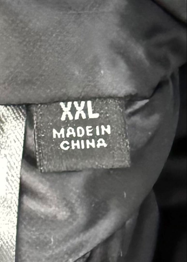 ユニクロ　UNIQLO 新品未使用　大きい　黒 ダウンジャケット　ダウンコート