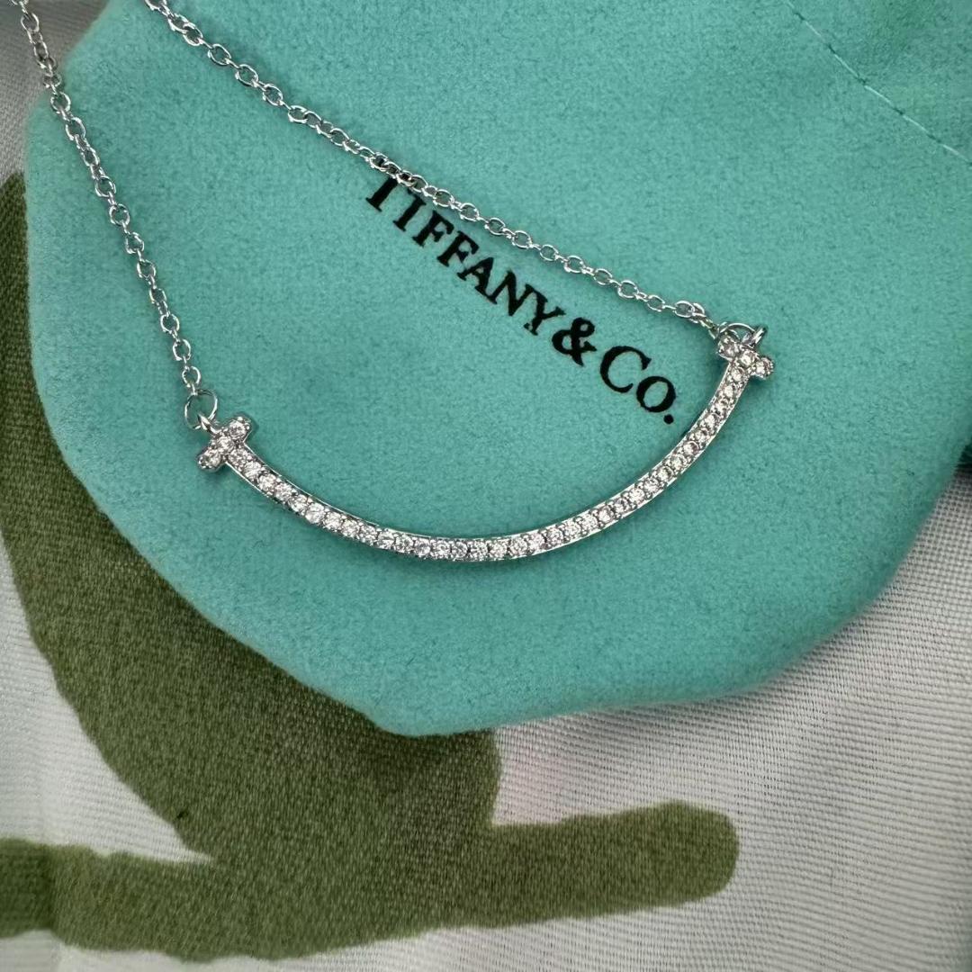 TIFFANY&Co.ティファニーT スマイル ネックレス シルバー