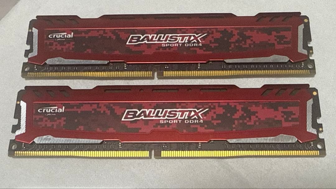 PC メモリ　DDR4 16GB(8GBx2) Crucial