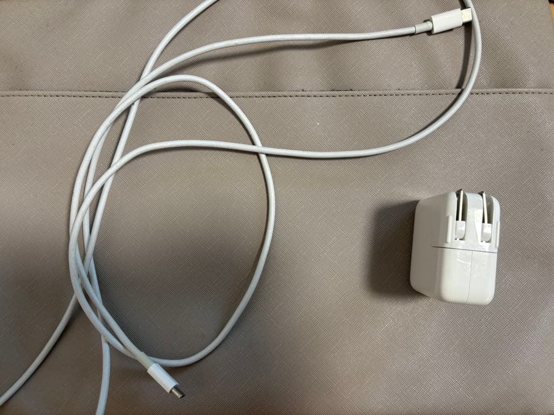 MacBook本体 Apple MacBook Air 2020 M1 8GB