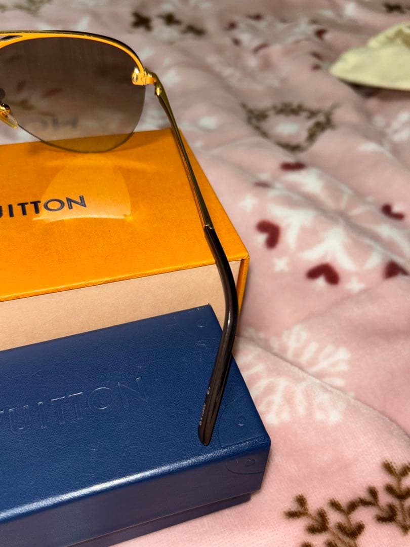 ルイヴィトン Z1020E サングラス クロックワイズ