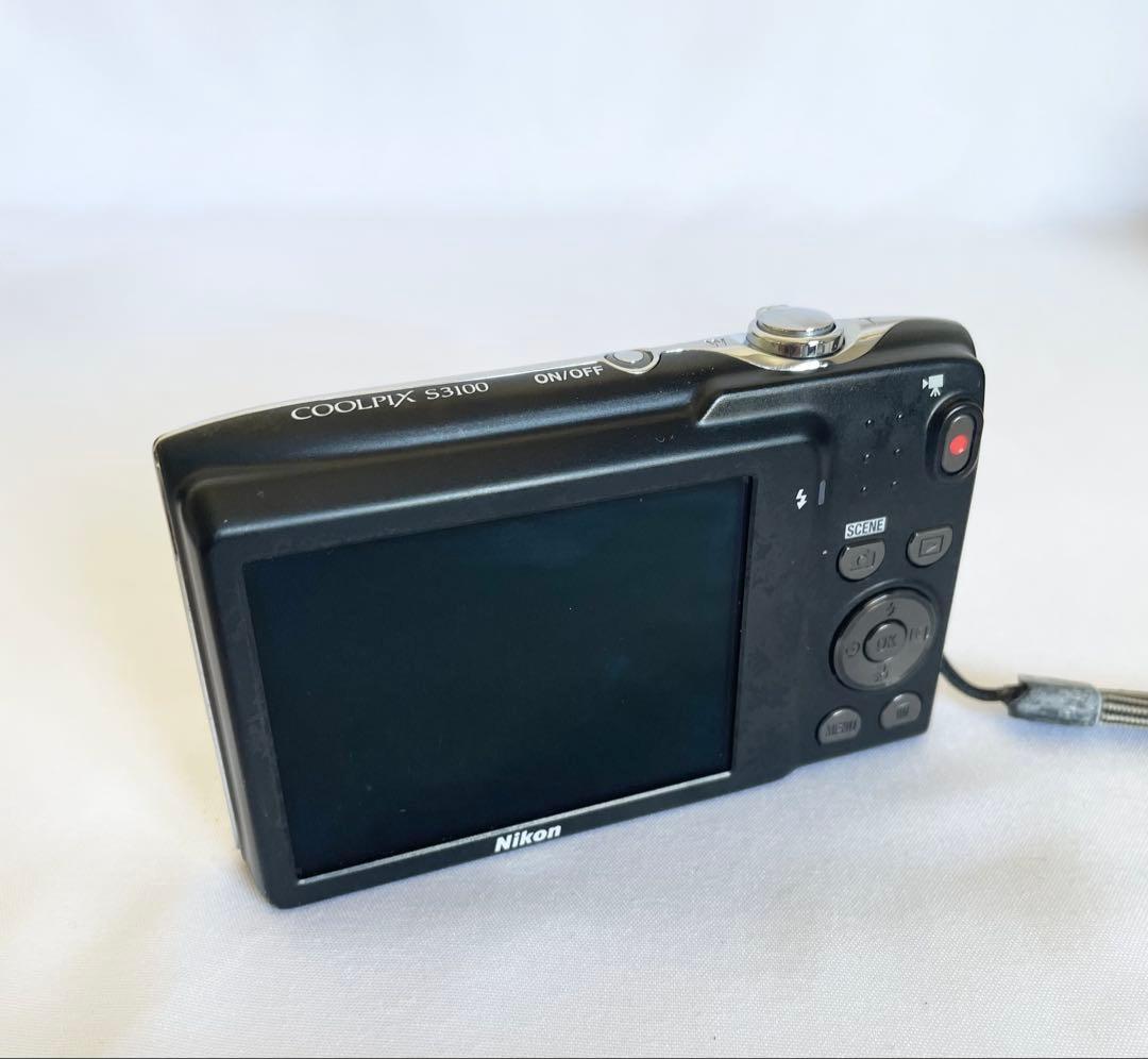 デジタルカメラ momo