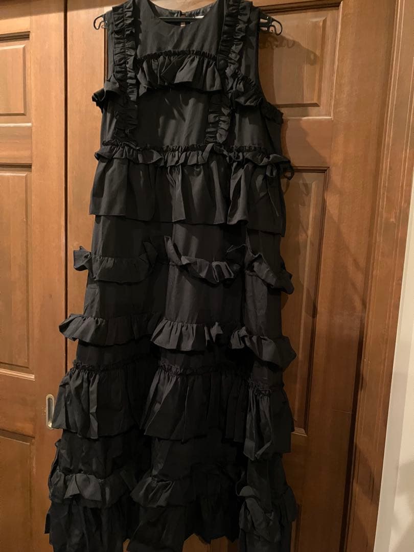 新品タグ付きフリルティアードワンピース merry jenny メリージェニー