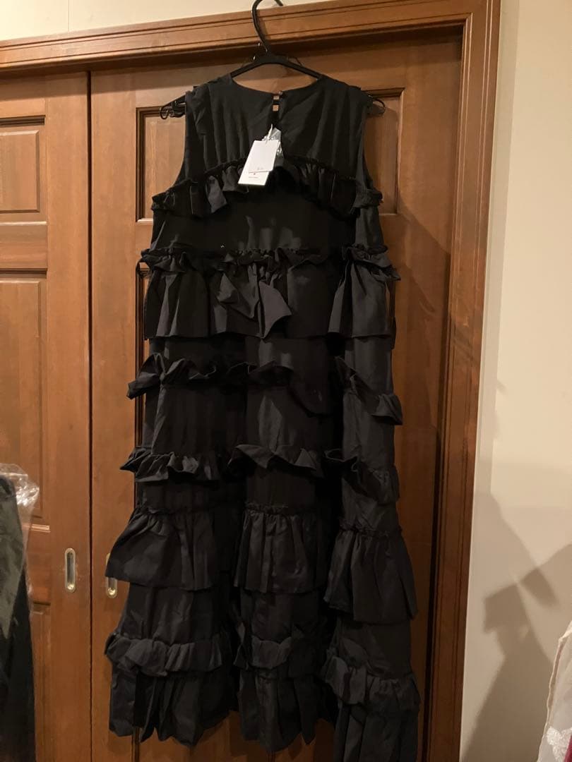 新品タグ付きフリルティアードワンピース merry jenny メリージェニー